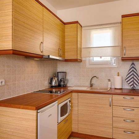 Sunrise Beach Suites Azolimnos Dış mekan fotoğraf