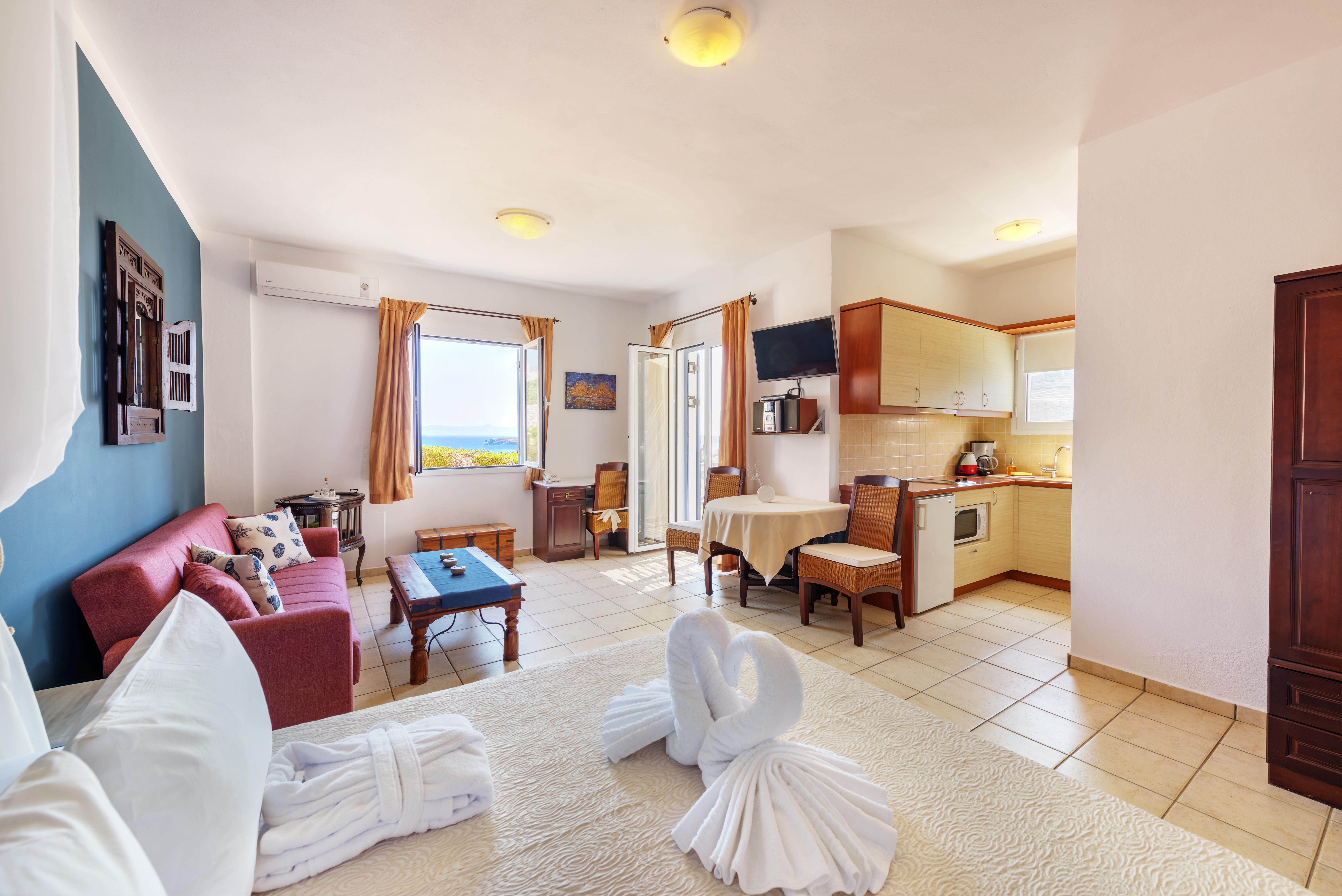 Sunrise Beach Suites Azolimnos Dış mekan fotoğraf