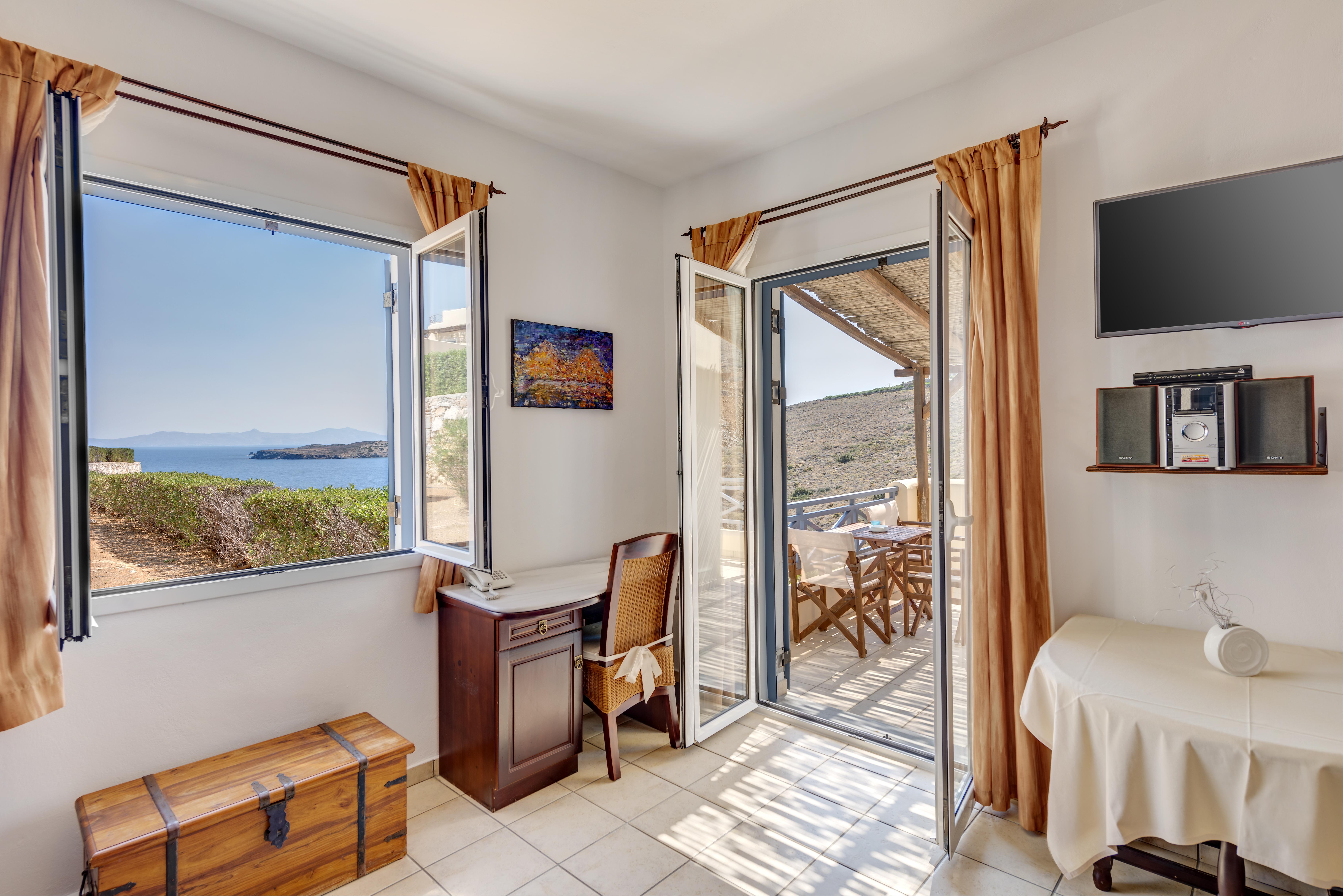 Sunrise Beach Suites Azolimnos Dış mekan fotoğraf