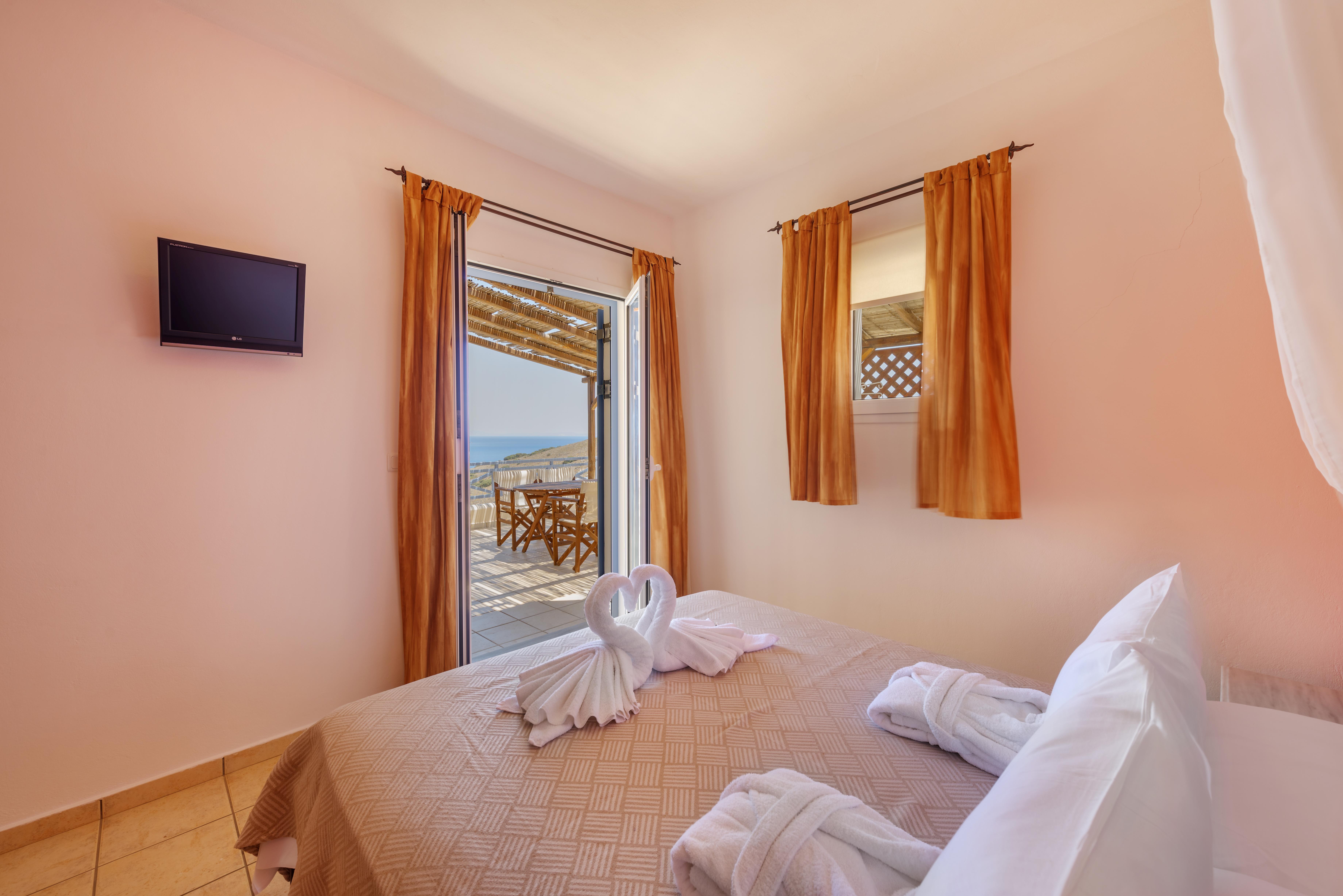 Sunrise Beach Suites Azolimnos Dış mekan fotoğraf