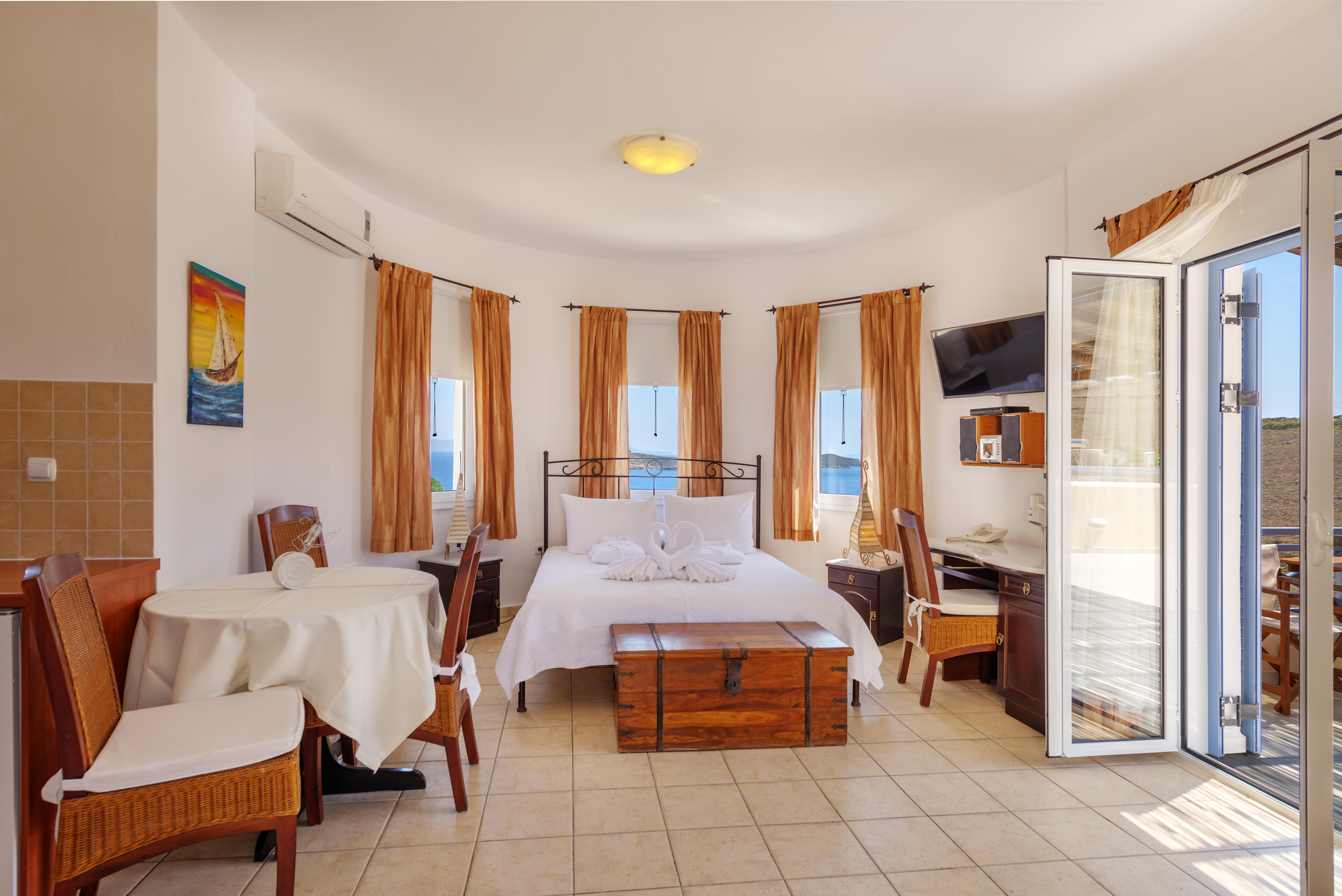 Sunrise Beach Suites Azolimnos Dış mekan fotoğraf