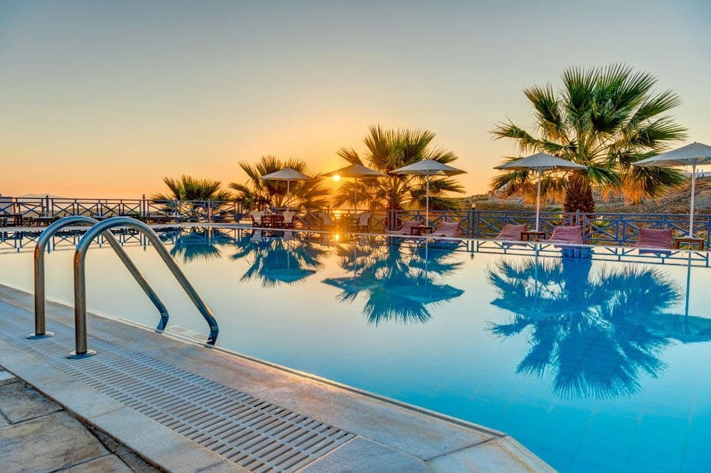Sunrise Beach Suites Azolimnos Dış mekan fotoğraf